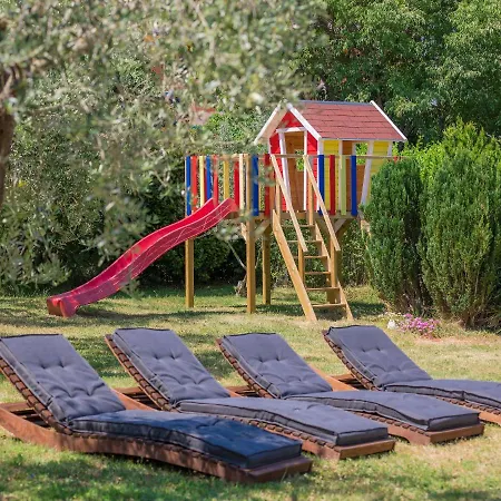 Holiday home Gea - Rca200 By Interhome