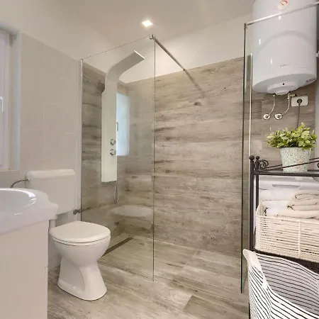 Gea - Rca200 By Interhome Krnica