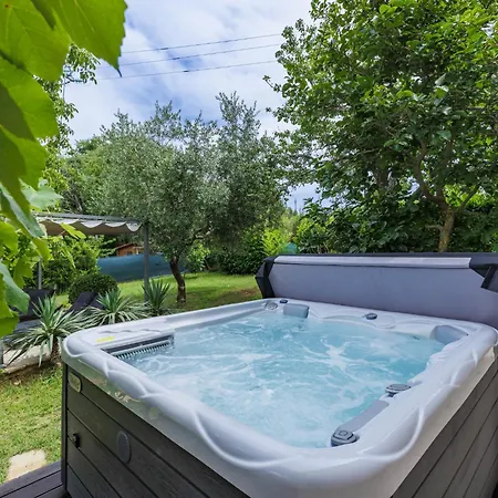 Gea - Rca200 By Interhome * Krnica