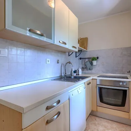 Gea - Rca200 By Interhome Krnica